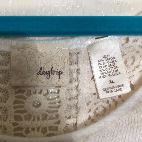 Cream and white striped elbow length shirt - Picture 3 of 3